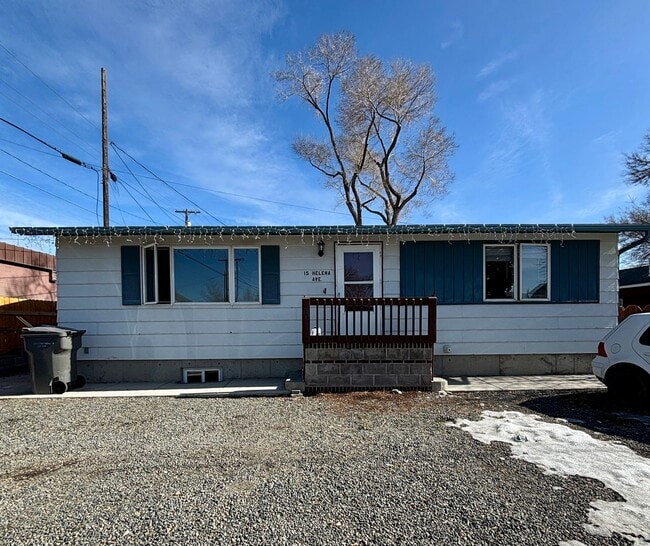 Building Photo - 3 Bed 1 Bath Single Family Home Located in East Helena!