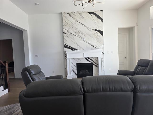 Photo - 1591 Binkley Ave