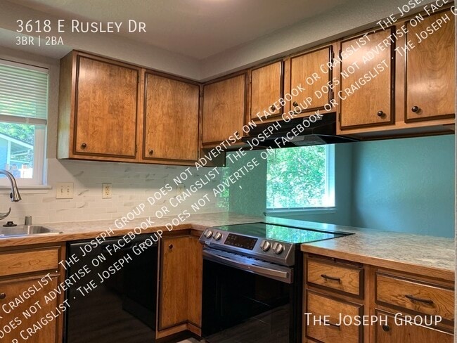 Photo - 3618 E Rusley Dr
