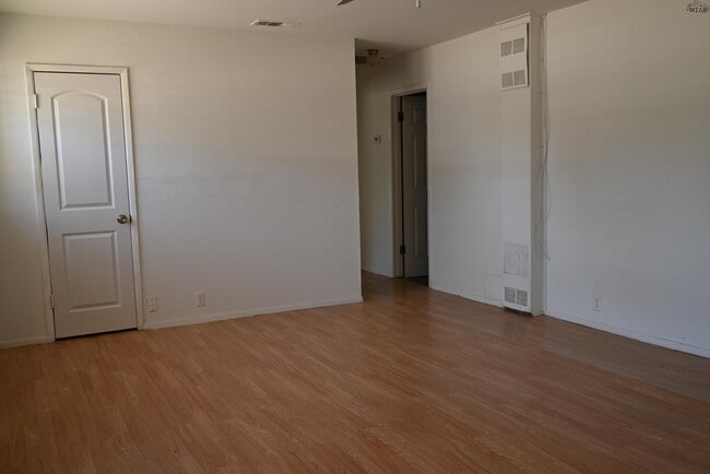 Photo - 1512 Parkdale Dr