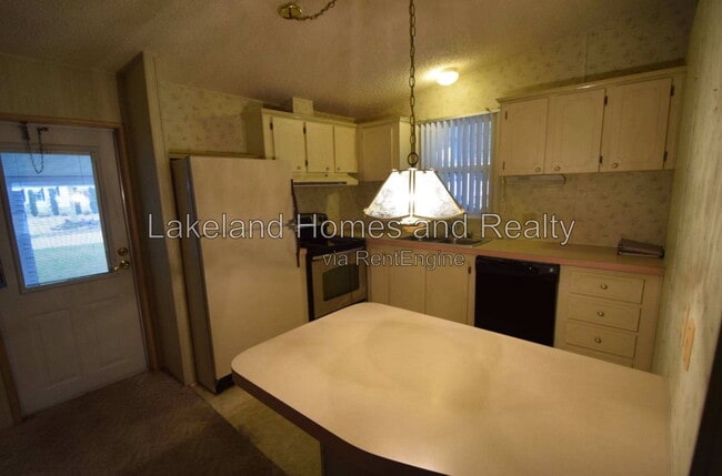 Photo - 1762 Fox Hill Dr