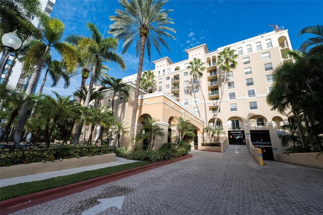 Building Photo - 520 SE 5 Ave Unit 1410