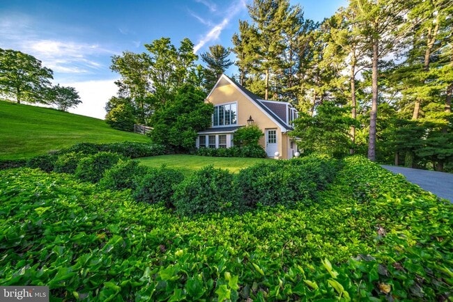 Photo - 2909 Butler Rd