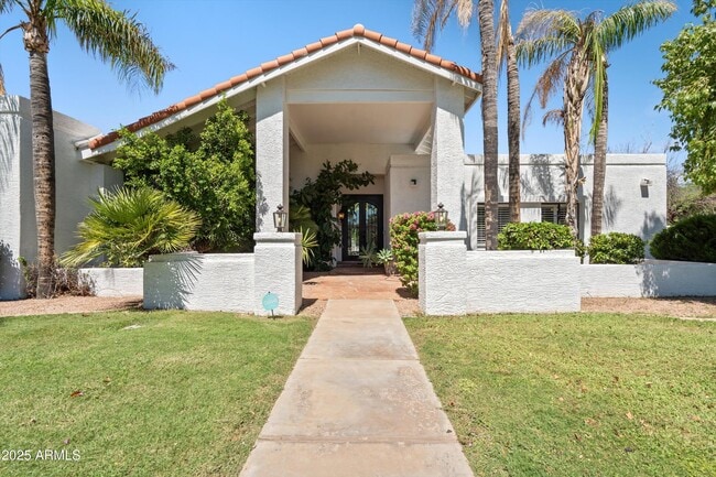 Building Photo - 7250 E Paradise Dr Rental