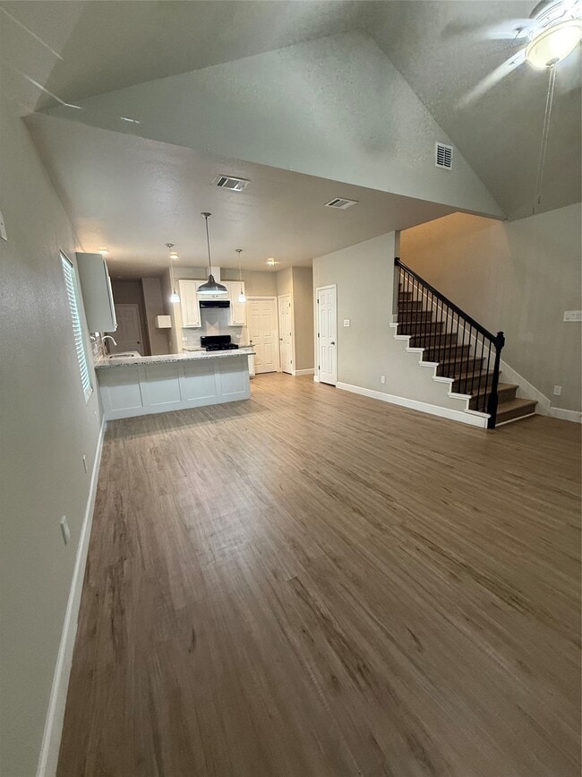 Building Photo - 9720 Pelsey St