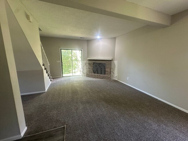 Photo - 3562 NE Independence Ave Unidad 3562