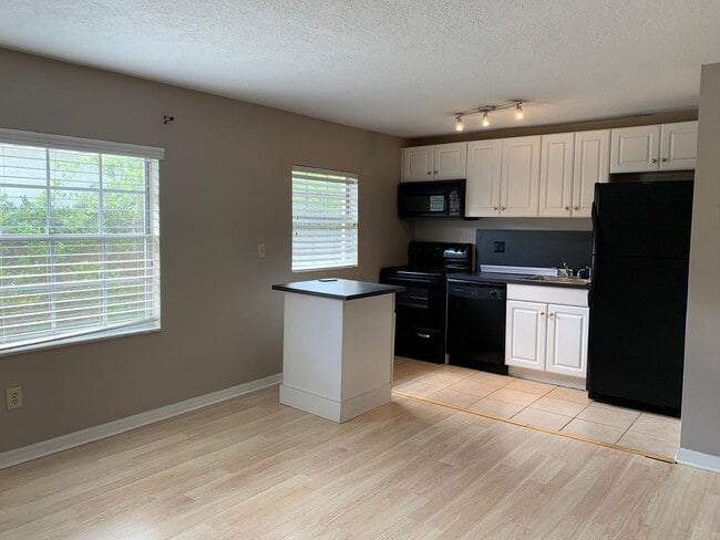 Photo - Cozy 1 Bed 1 Bath Condo in Delaney Park- Downtown Orlando