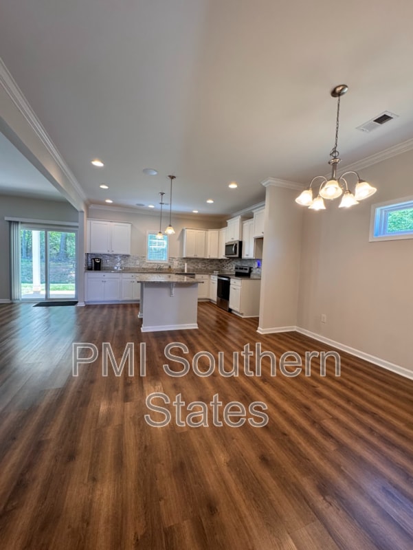 Photo - 320 Alameda Ln