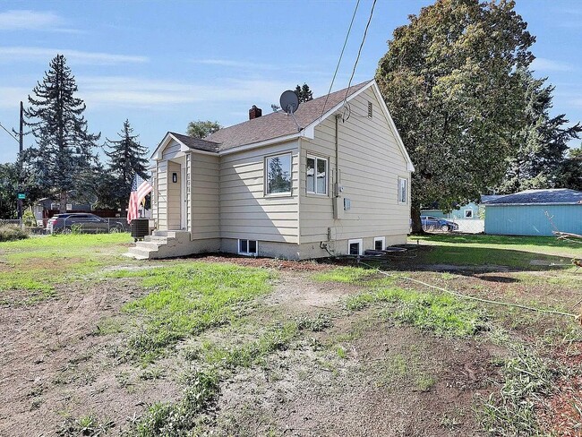 Photo - 608 S University Rd