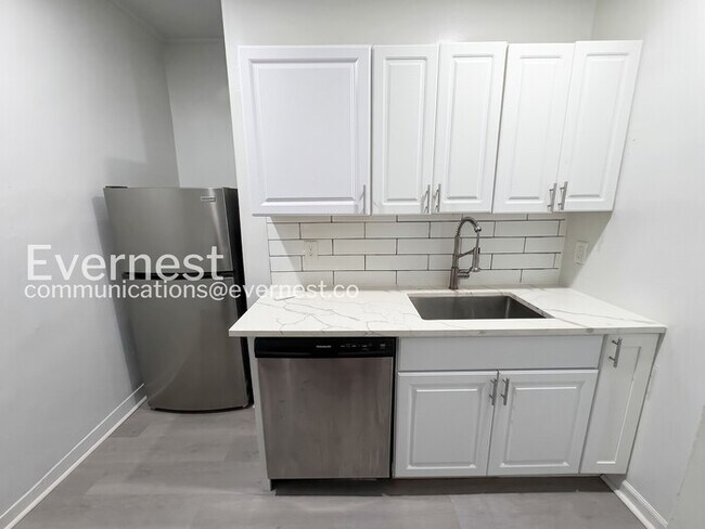 Photo - 2440 Callow Ave Unidad 3rd floor