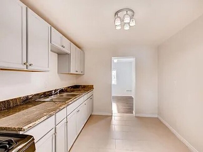 Photo - 3401 W Walsh Pl