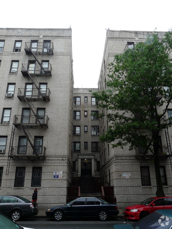 3569 Dekalb Ave - 3569 Dekalb Ave