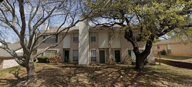 Building Photo - 308-312 Mill Creek Circle Unit 312