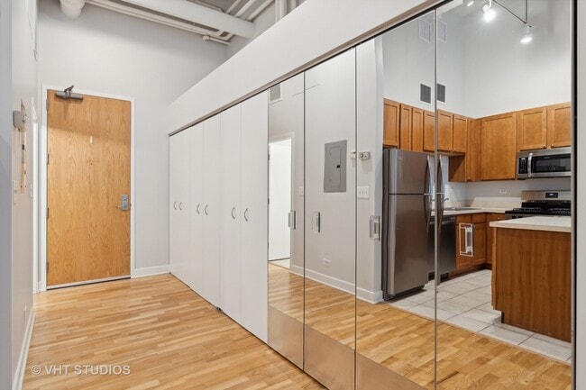 Photo - 211 E Ohio St Unit 317