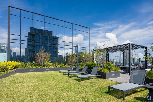 Roof Lounge
