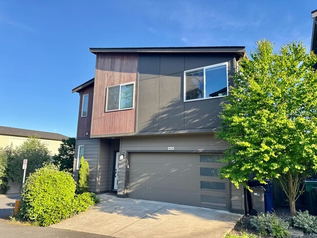 Building Photo - Must See Lynnwood Home!!!