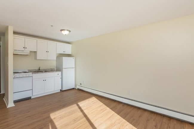 Photo - 426 Pleasant St Unit 12