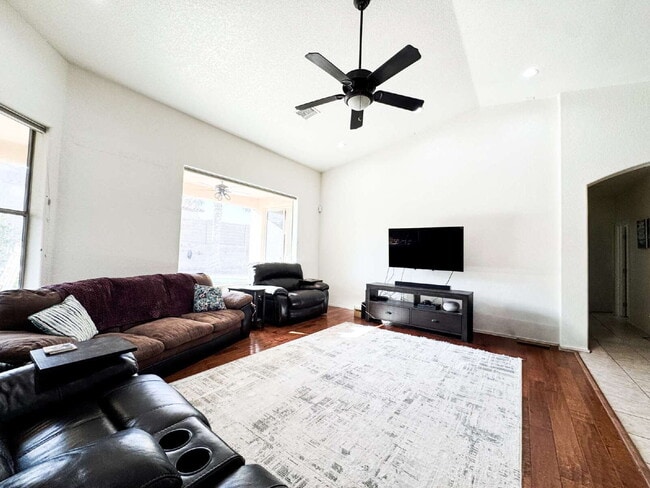 Photo - "Charming 3-Bedroom with 2 Full Bathroom  Pool Home in The Terraces!"