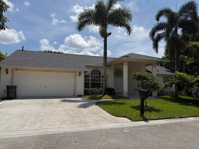 Photo - 1608 Doral Dr
