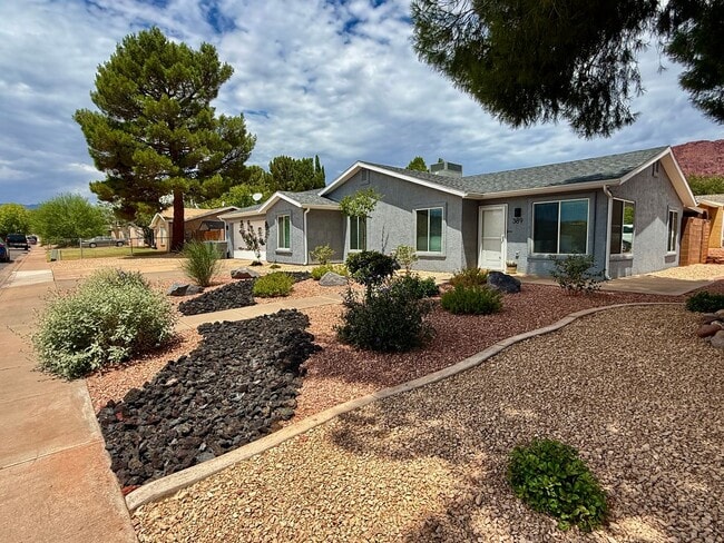 Building Photo - Pet-Friendly 4-BR home in Ivins
