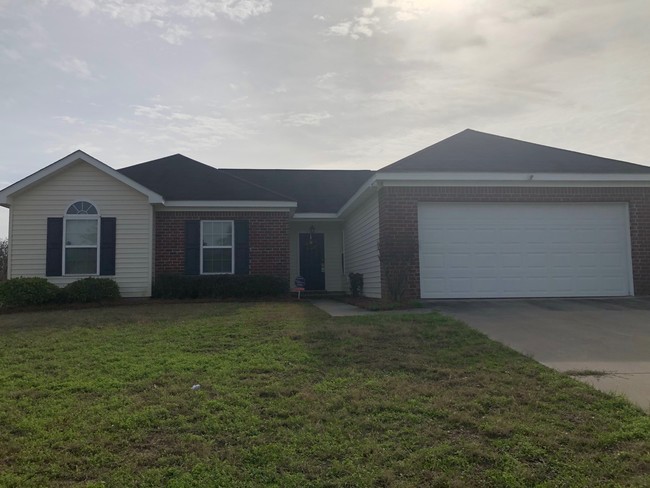 Photo - 313 S Bridgeport Dr House