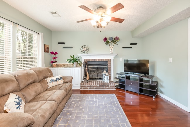 Photo - 2785 Flower Creek Way