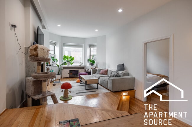 Photo - 1806 W Grand Ave Unit 3F