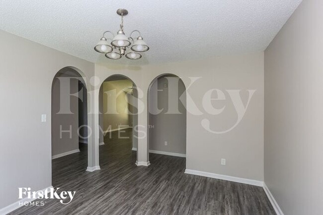 Photo - 11033 Sandboar St