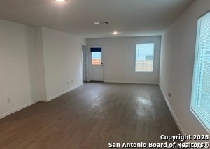 Photo - 2843 Red Diamond