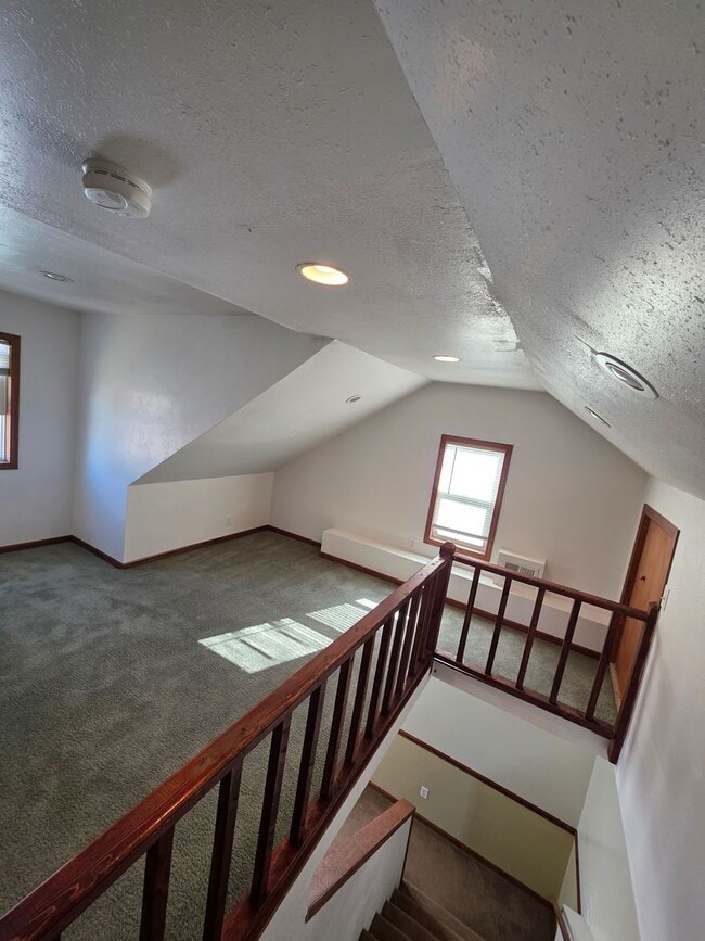 Photo - 3 Bed | 2 Bath | 2 Car Garage | Fully Fenced Yard