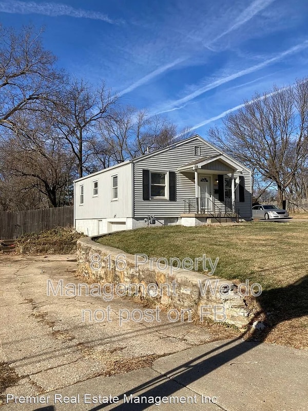 Photo - 7614 Eby Ave