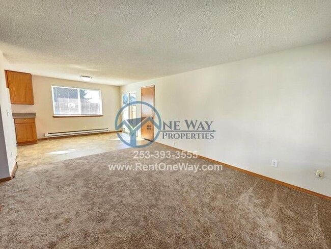 Photo - 16912 B St E