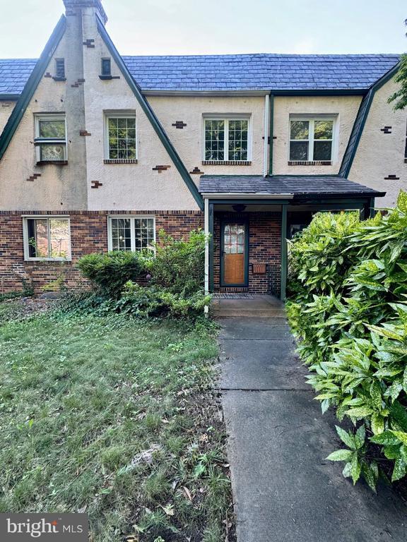 Photo - 3717 Elkader Rd Townhome