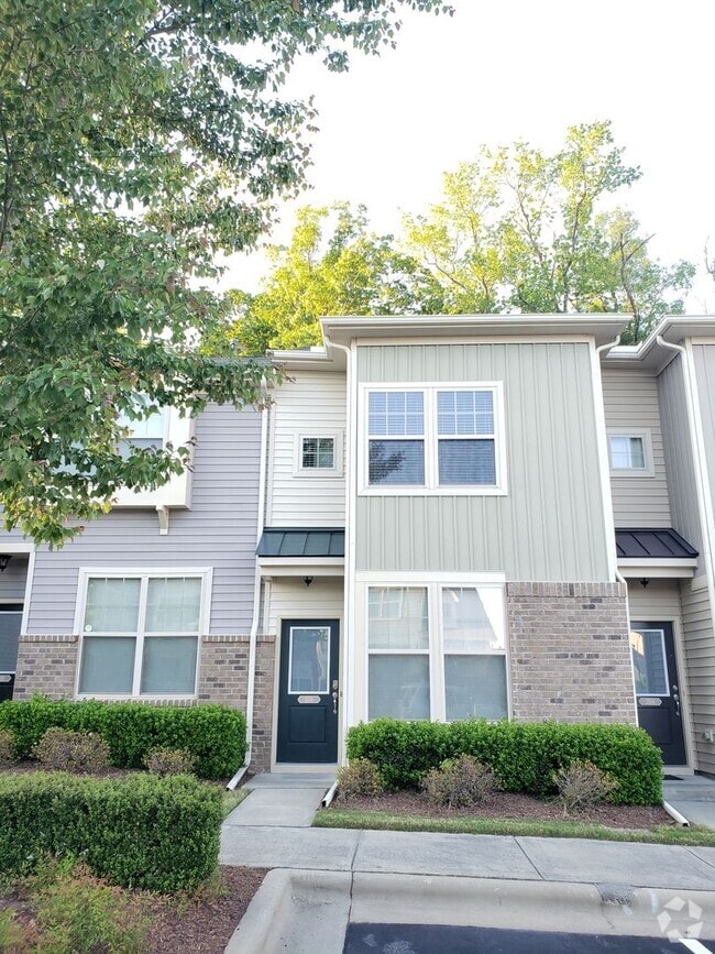 Building Photo - Thompson Ridge Townhome