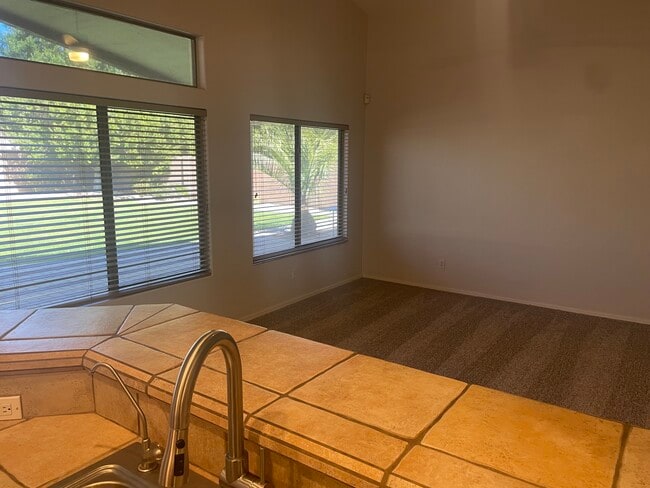 Photo - 244 W Goldfinch Way