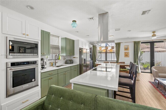 Photo - 1023 NW 100th Ave