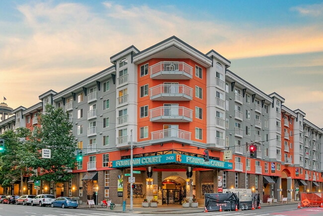 Building Photo - Fountain Court Rental