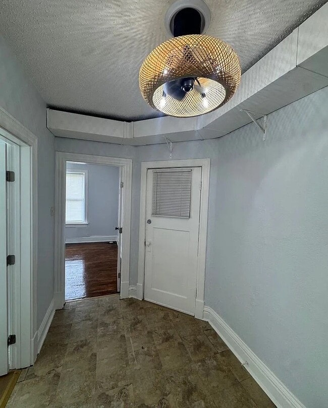 Photo - 1817 Allen Ave