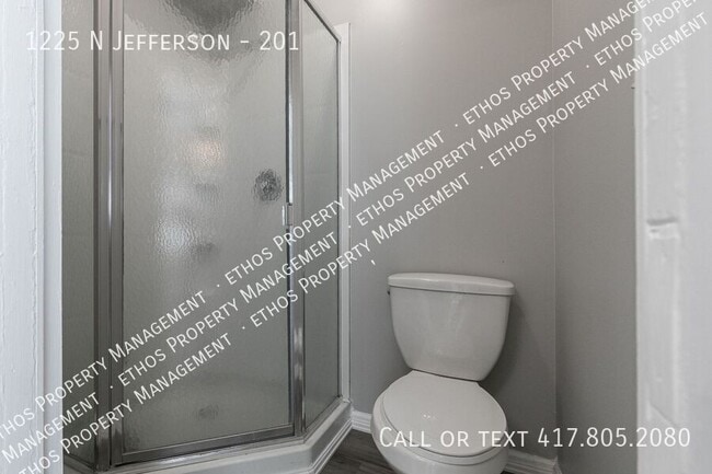 1225 N Jefferson-201 - 1225 N Jefferson-201 Apartamento Unidad 201