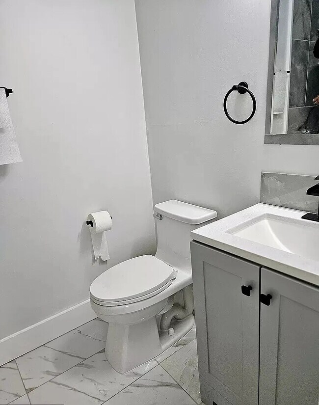 Photo - 177 Peyton Pl SW