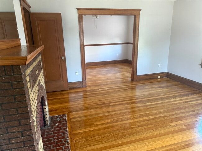 Photo - 74 Chapman St Unit 2