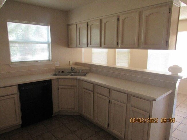 Photo - 1600 Hartsdale Dr