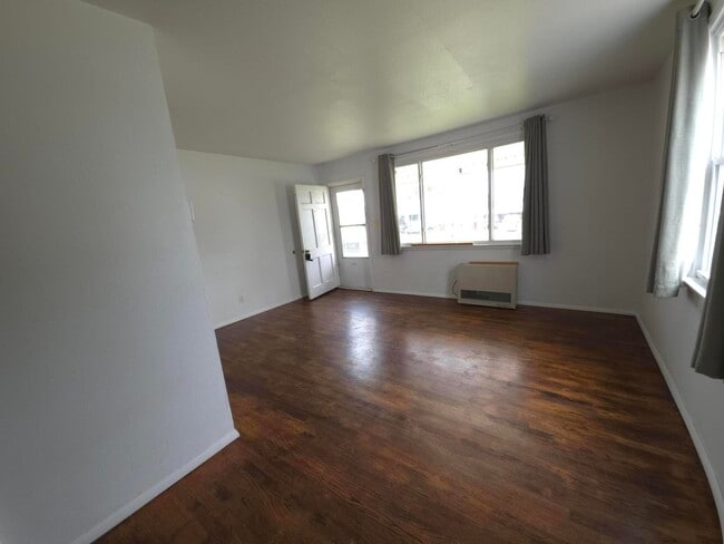 Photo - 2644 Barela St