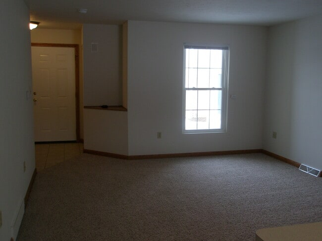 9007 Main St Unit 1