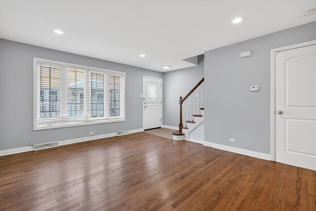 13-15 S Waiola Townhomes