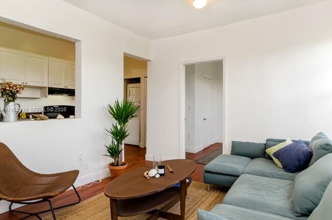 Photo - 934 Michigan Ave Unit 301