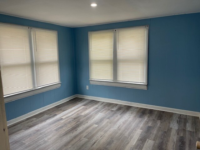 Photo - 250 Vernis Ave