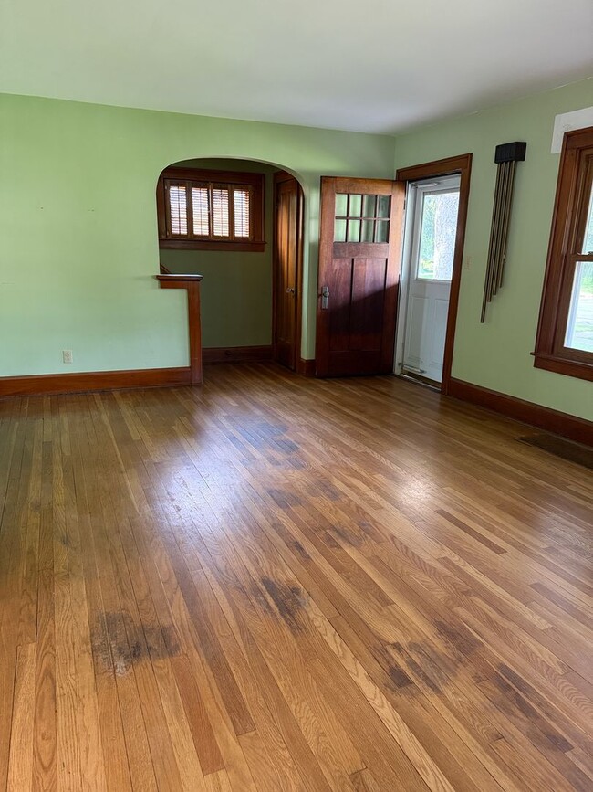 Photo - Pet-Friendly 3-Bedroom Elyria Home with $1,500 Total Monthly Price!