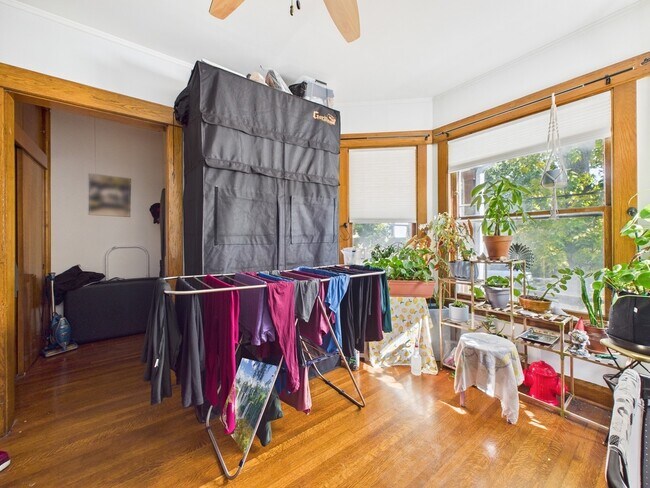 Photo - 4318 N Albany Ave Unidad 1