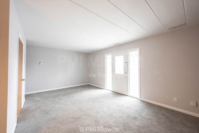 Photo - 324 Progress Rd Unidad B6